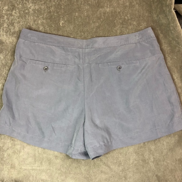 GAP pleated front silk feel dress shorts Sz 10 - Picture 2 of 5